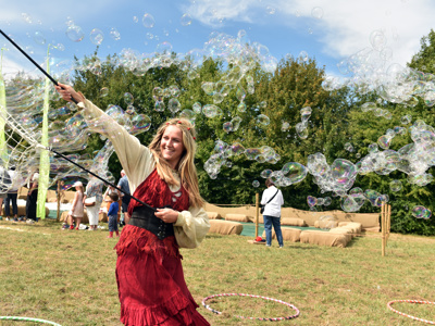 HULABALOO 047
