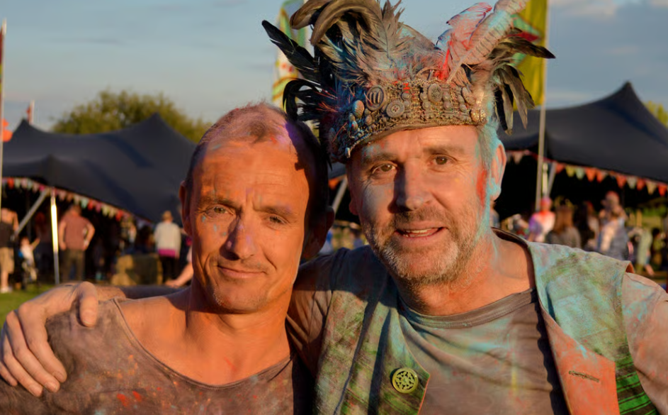 Nick And Charlie Escapade Group