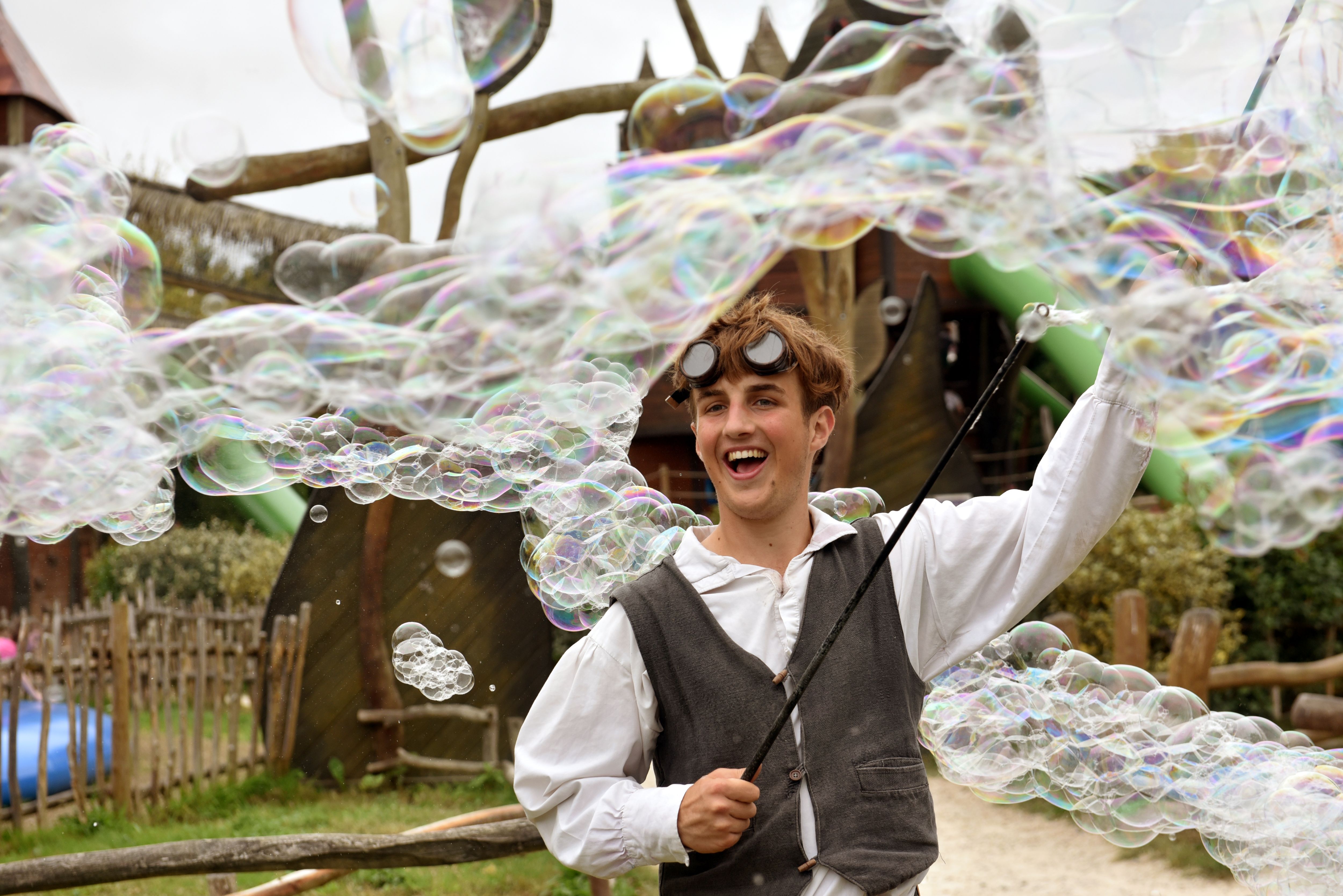 summer-season-ticket-bubbles